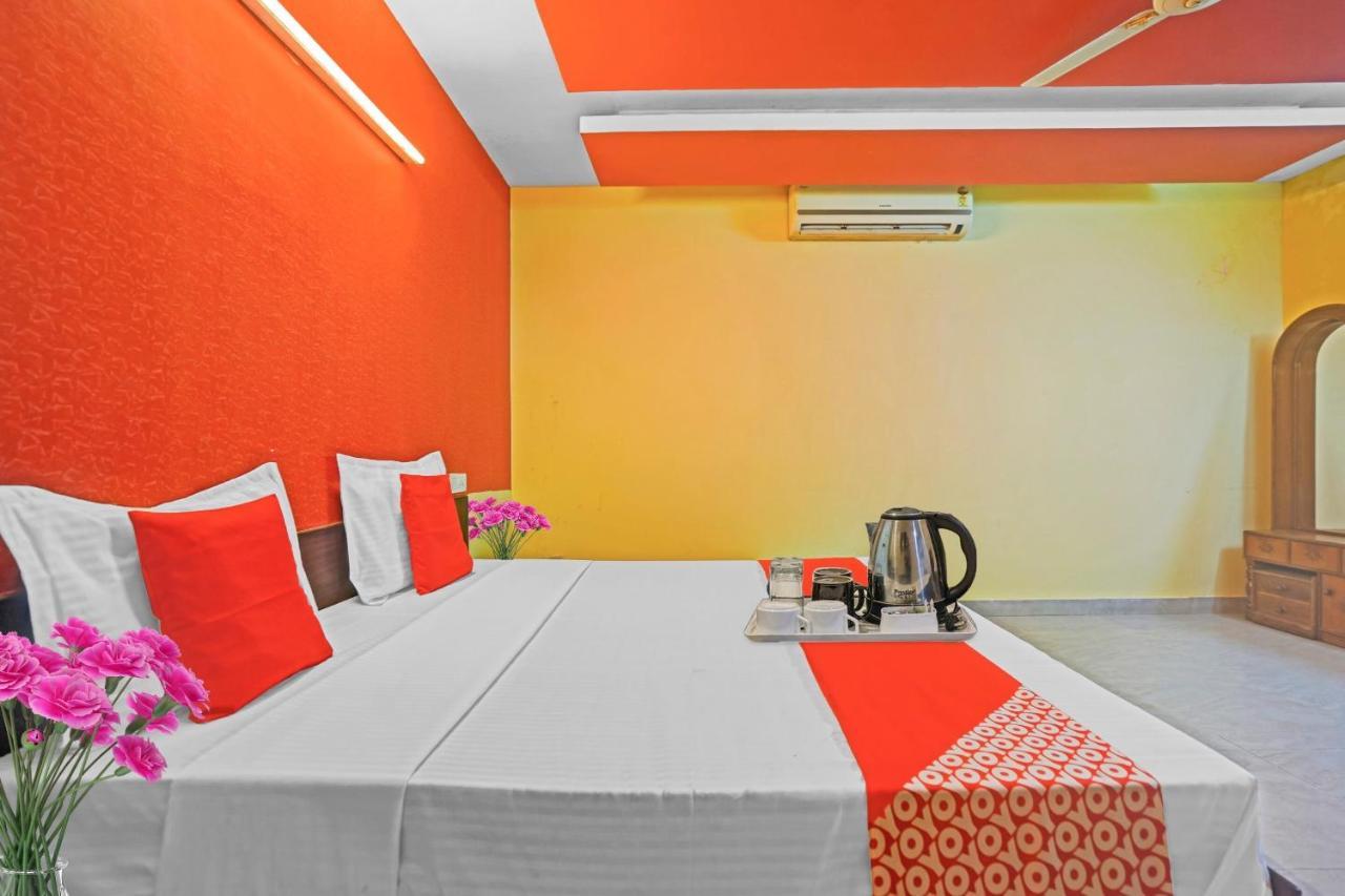 Oyo 87701 Lucky Farm Hotel Shahpur  Exterior photo